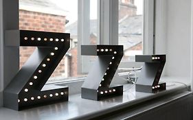 Large 2 Bedroom City Centre Apartment + Parking